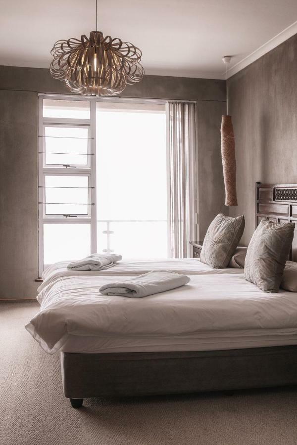 Blue Pearl - Situated Right On The Beach Swakopmund Exterior foto