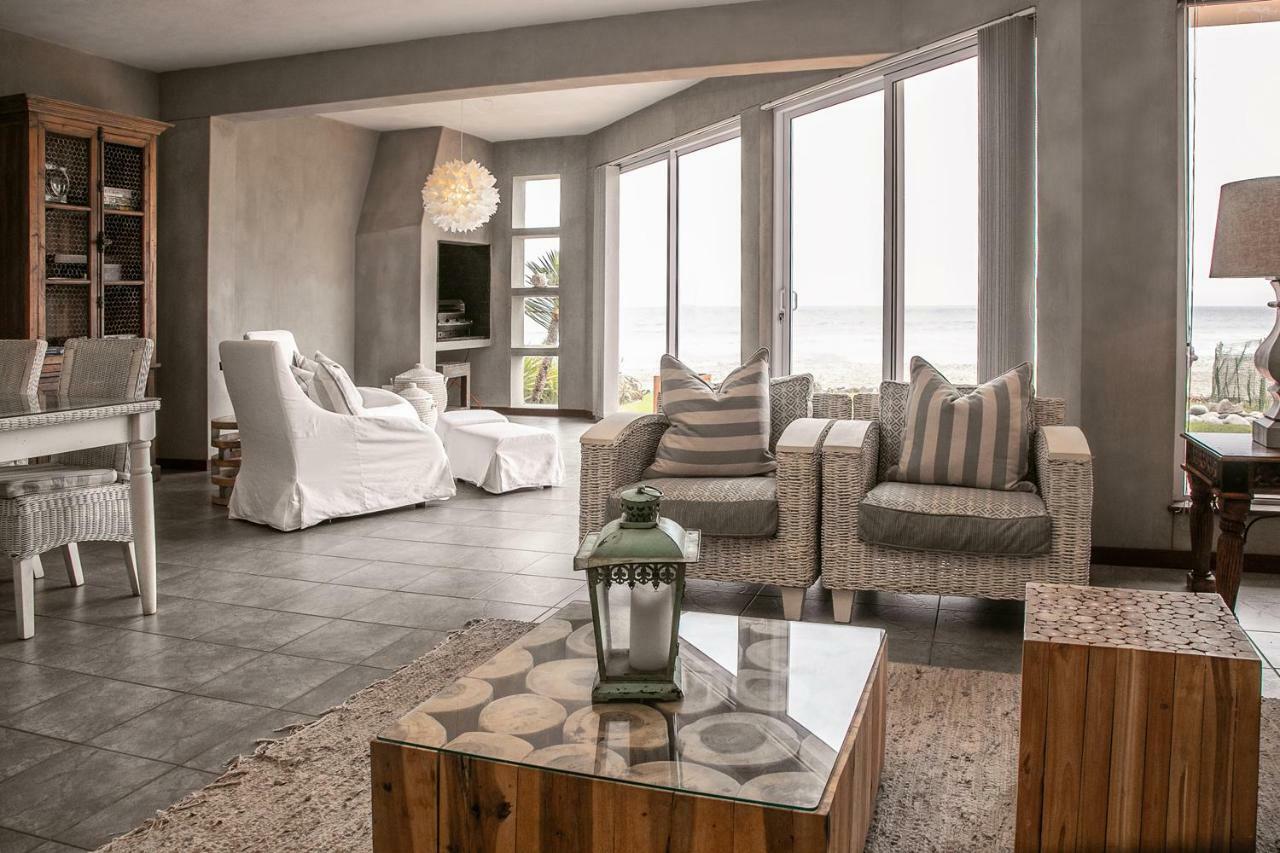 Blue Pearl - Situated Right On The Beach Swakopmund Exterior foto